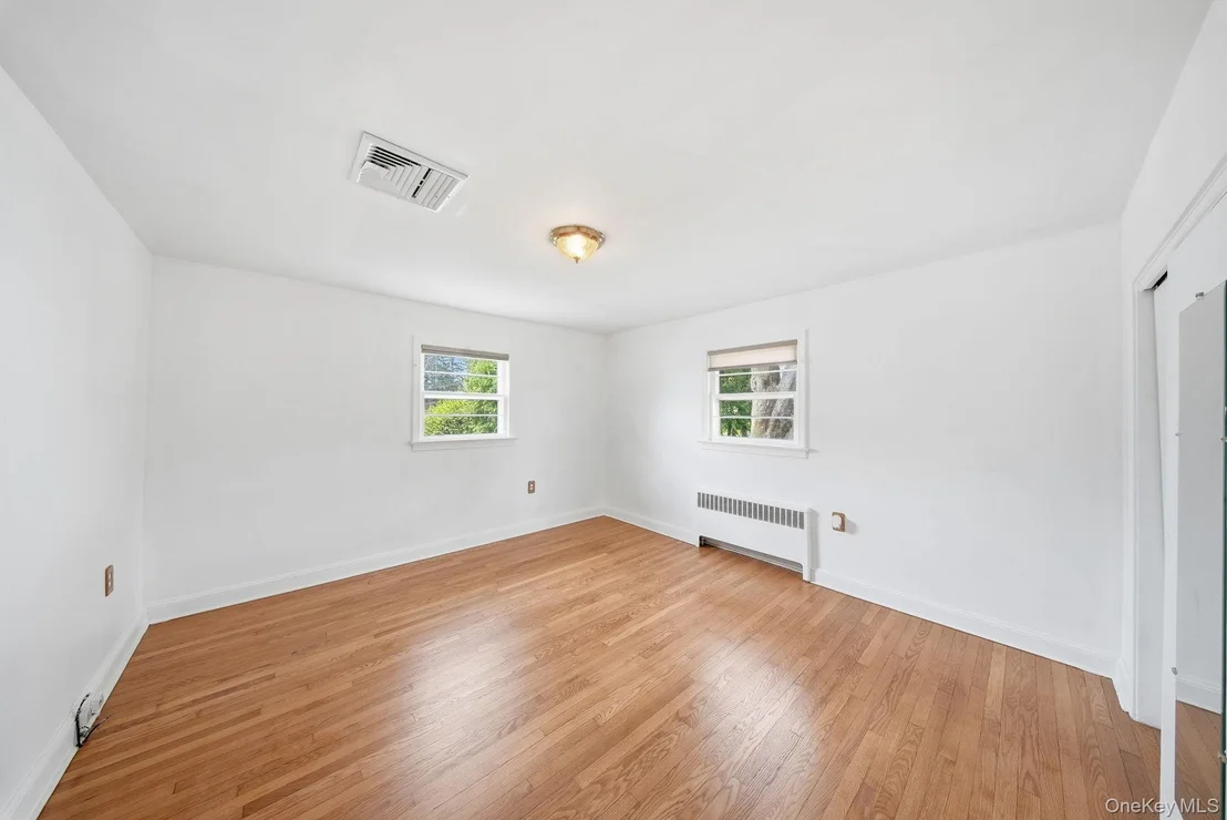 Photo of 11 5th Avenue