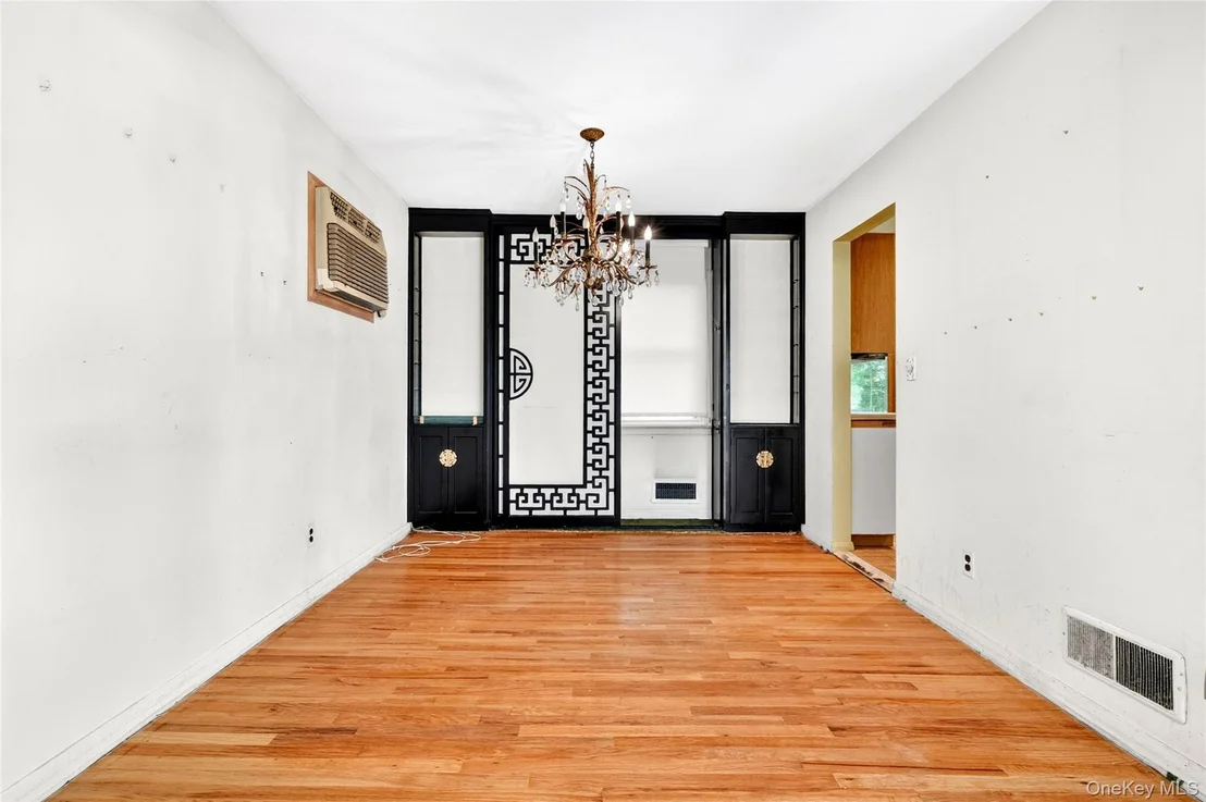 Photo of 2 Forest Knoll Drive