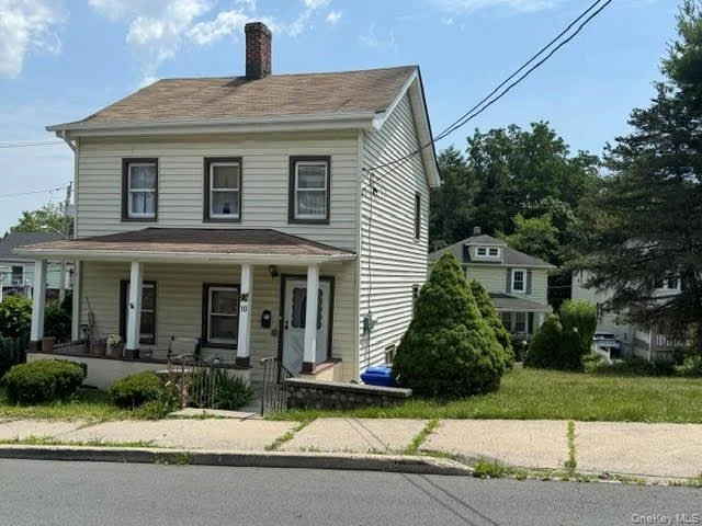 Photo of 10 Forest Avenue