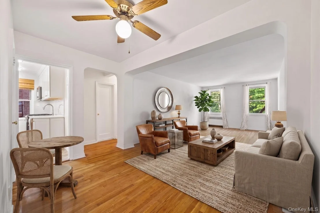 Photo of Unit 4D at 821 Bronx River Road
