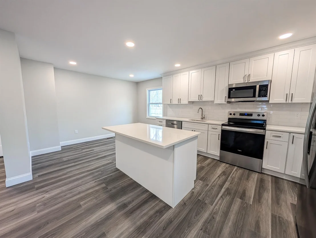 Photo of 206 Longfellow Drive