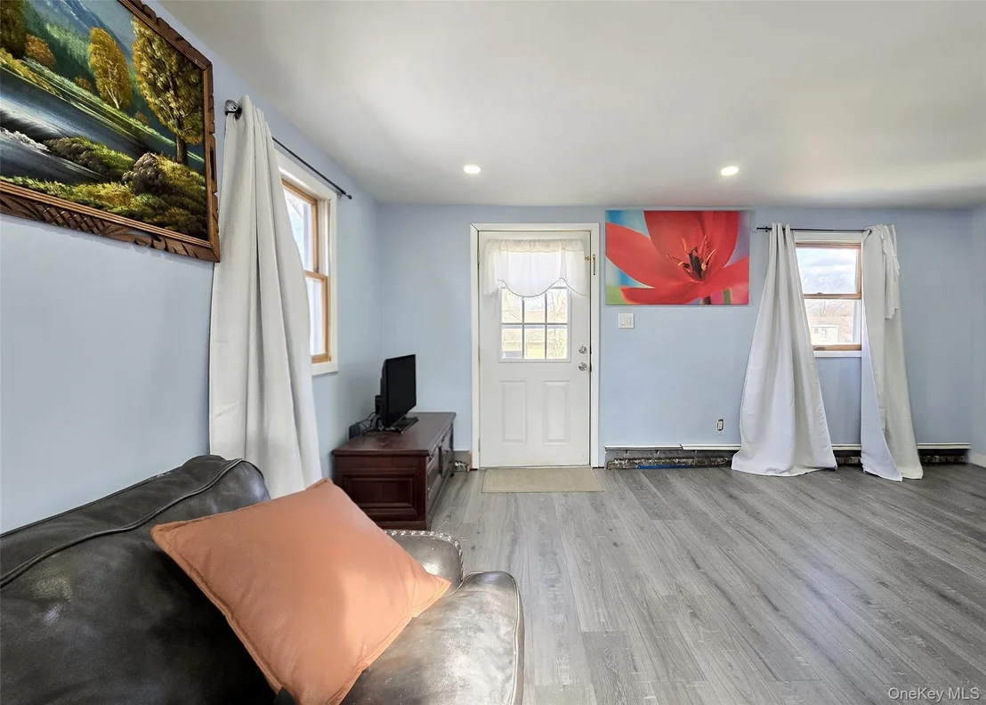 Photo of 17 Gregory Drive