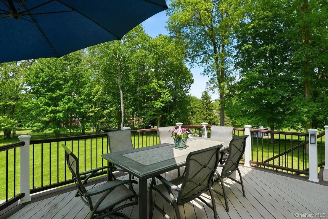 Photo of 882 Kipling Drive