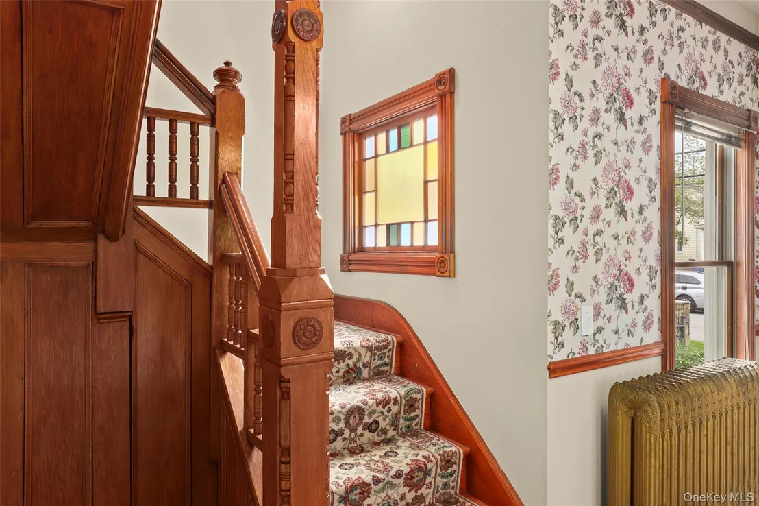 Photo of 6 Agate Avenue