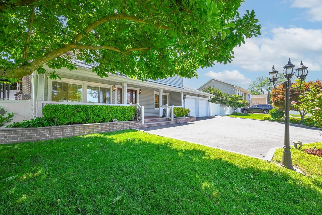 Photo of 239 Walnut Road