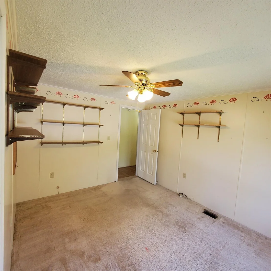 Photo of 70 Kens Way