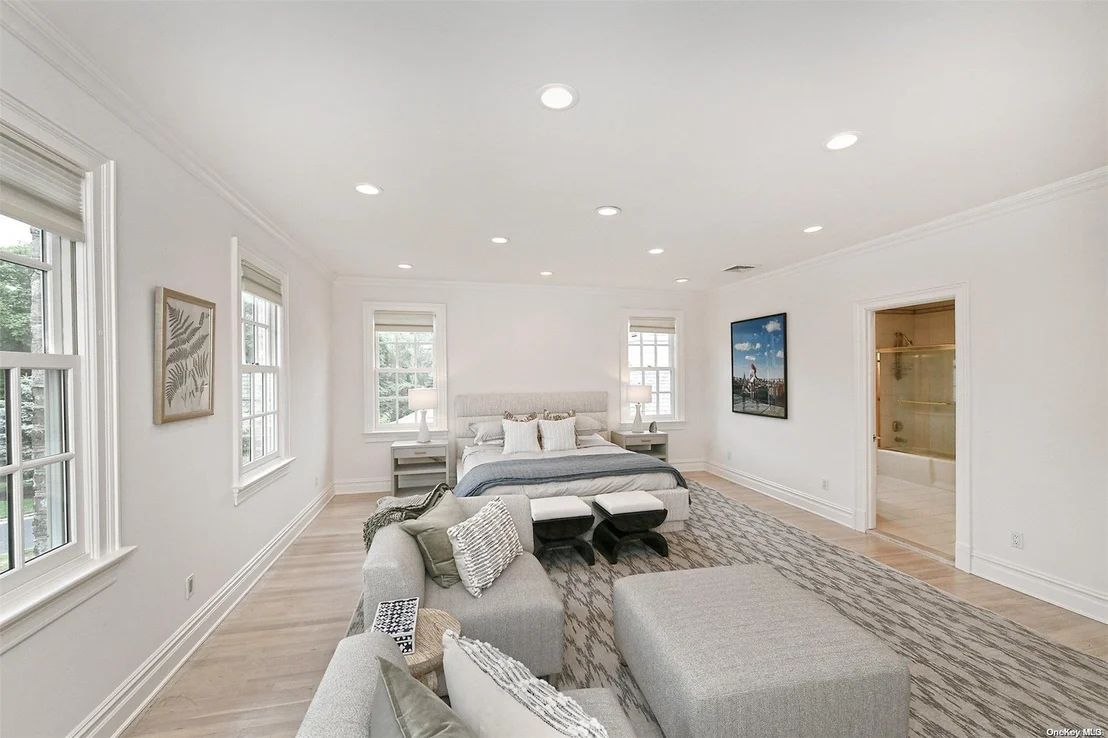 Photo of 9 Colonial Drive