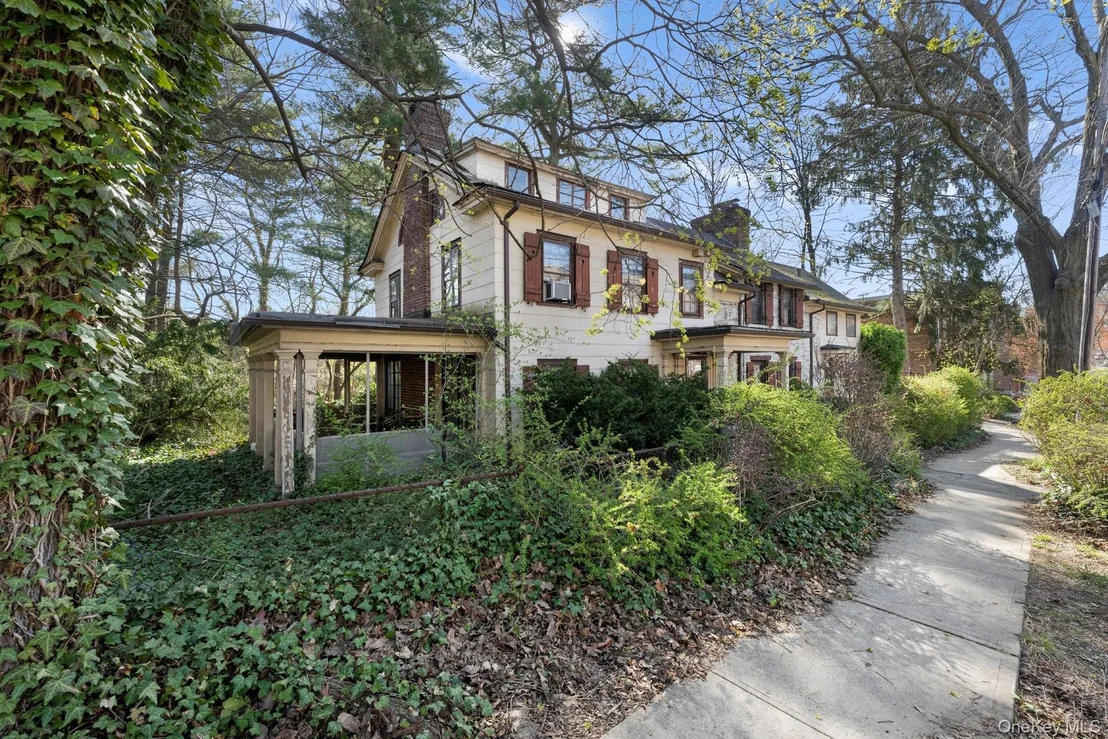 Photo of 5122 Post Road