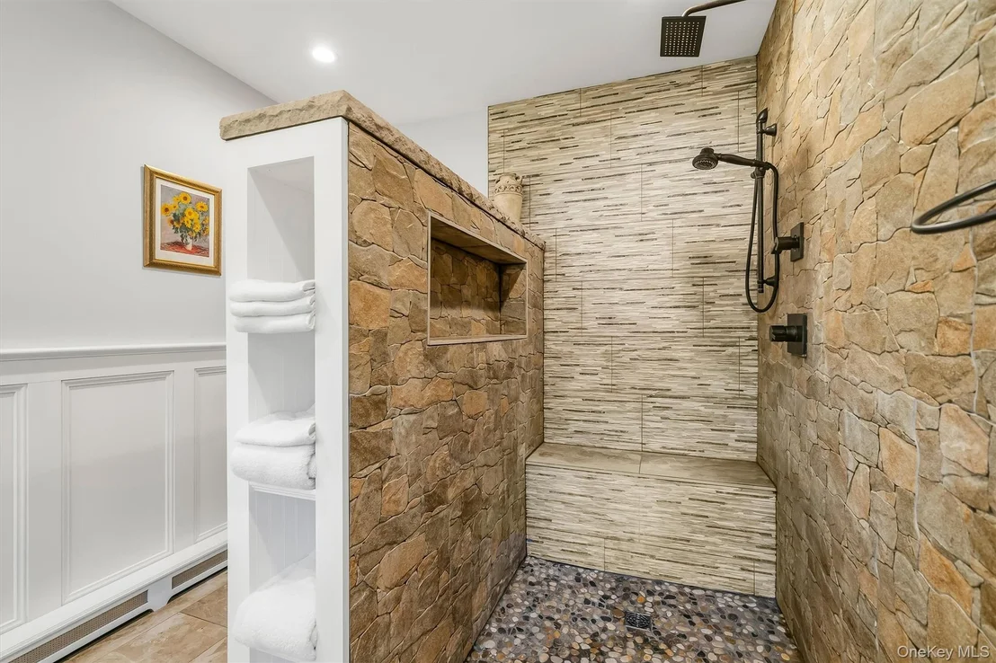 Photo of 12 Whitefield Avenue