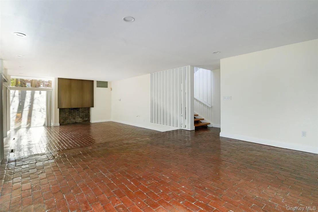 Photo of 7 Ferris Lane