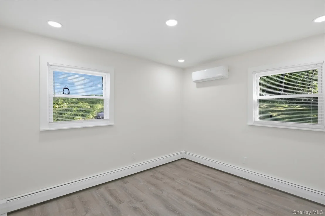 Photo of 22 W Marshall Drive