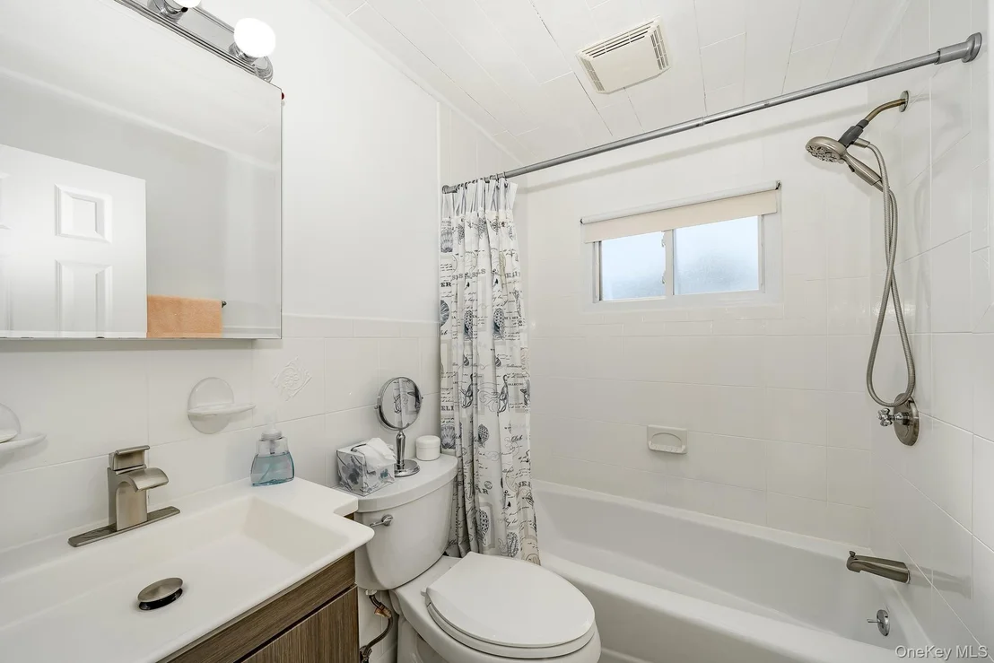 Photo of 385 Irving Street