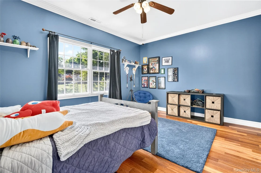 Photo of 12 Meadowview Lane