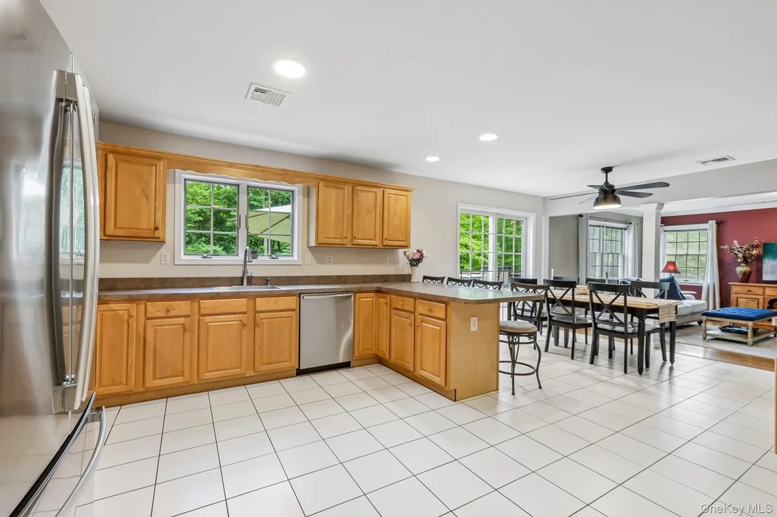 Photo of 33 Sutherland Drive