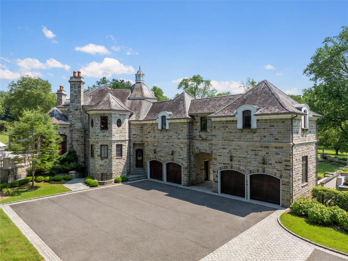 Photo of 102 Horseshoe Road