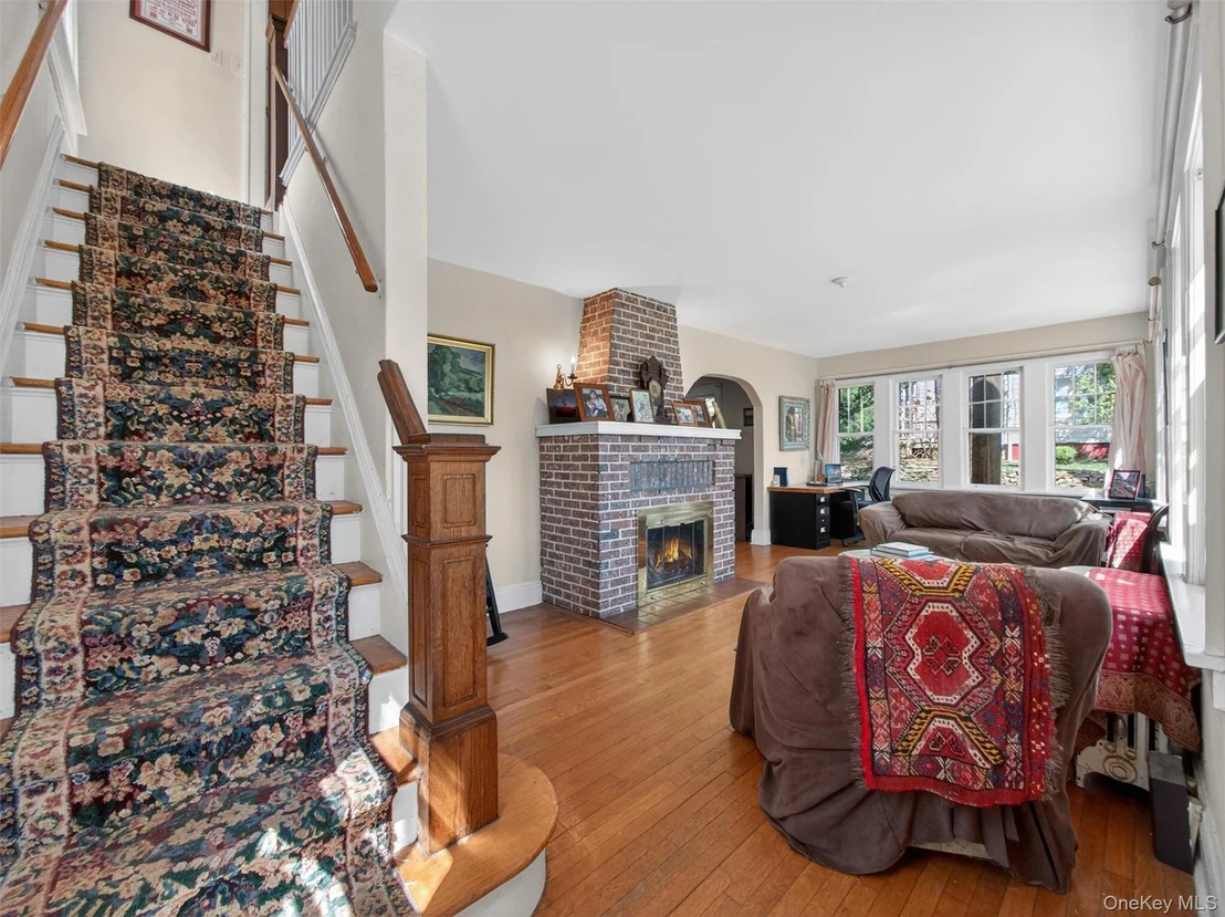 Photo of 108 Summit Avenue