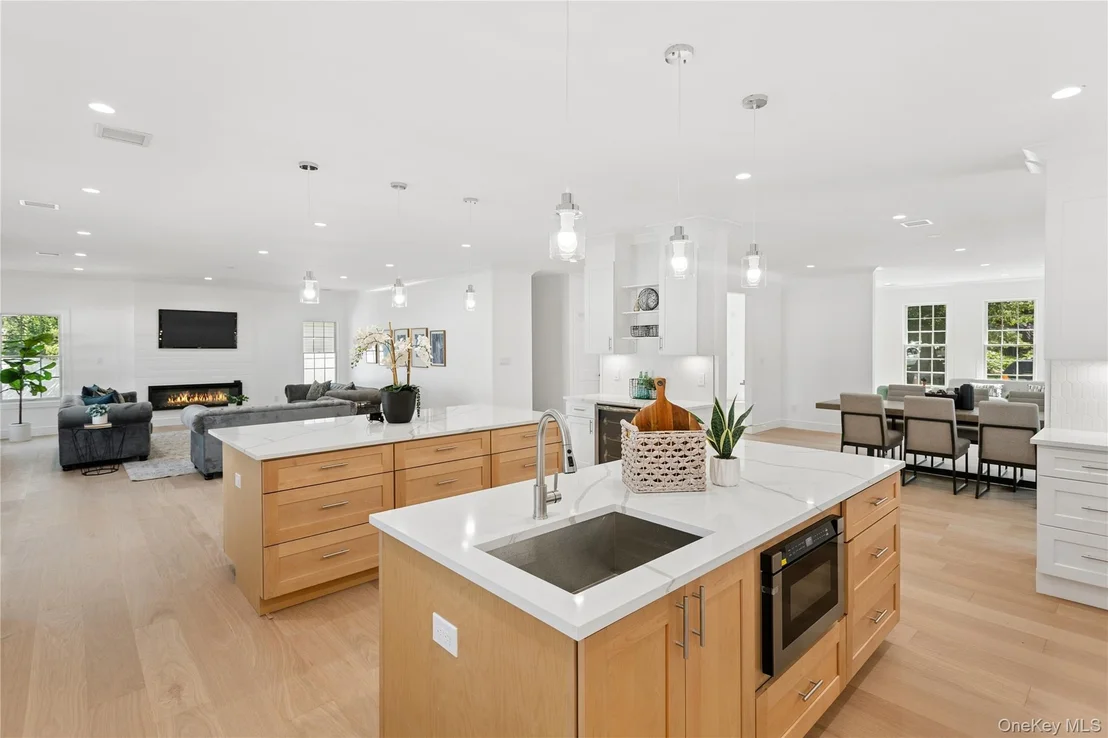 Photo of 1222 Powell Avenue