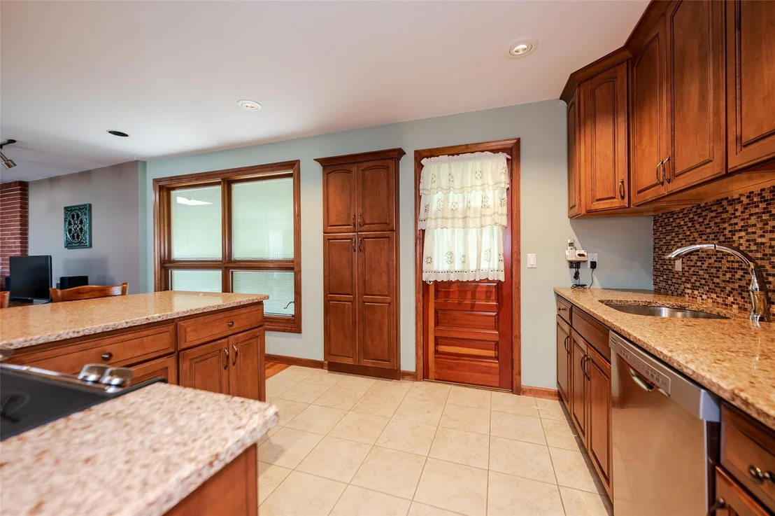 Photo of 1158 Lorraine Drive