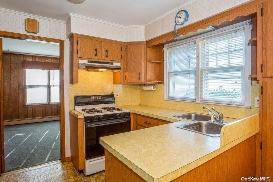 Photo of 97 Sunrise Avenue
