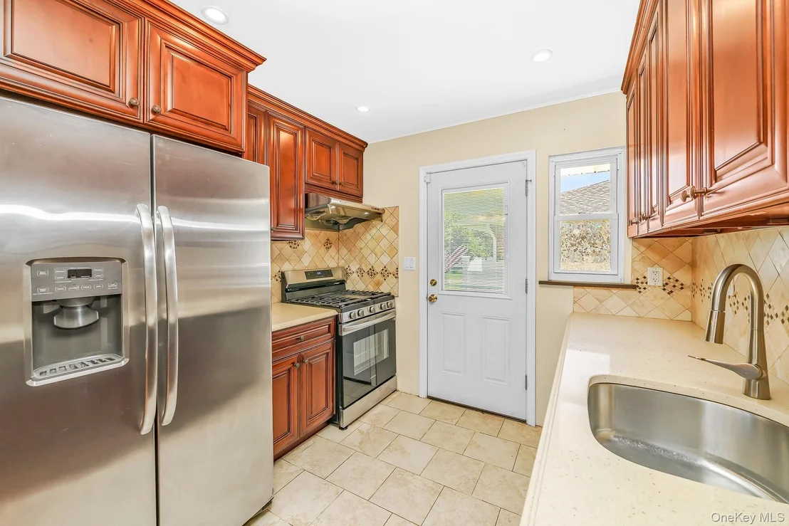 Photo of 3900 Miller Place