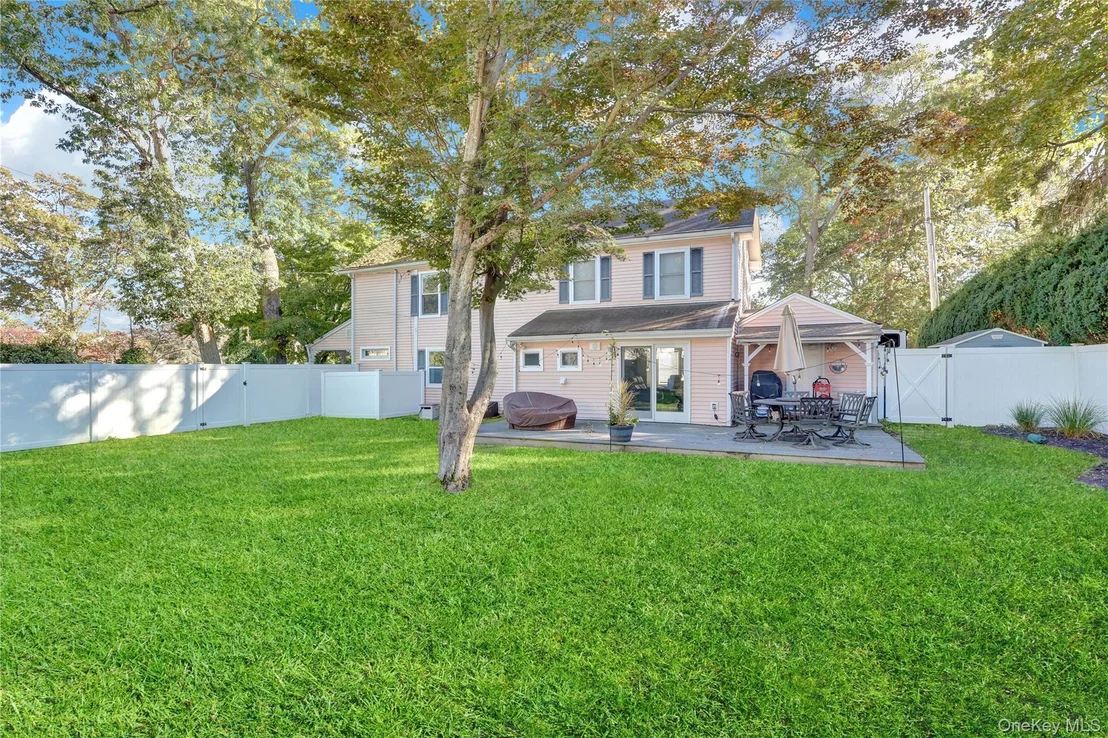 Photo of 310 6th Avenue