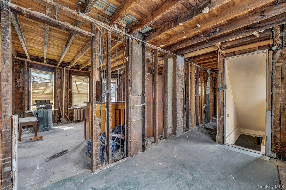 Photo of 64 4th Avenue