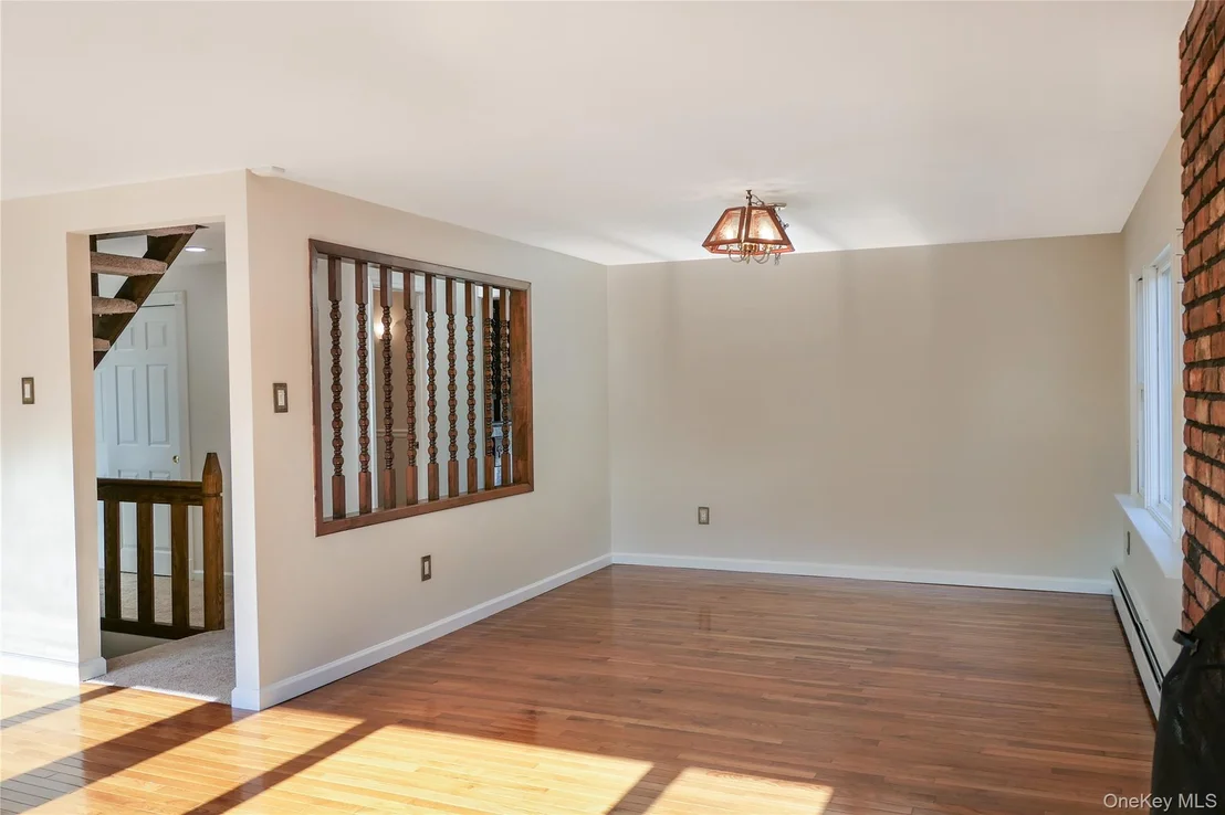 Photo of 10 Marie Crescent