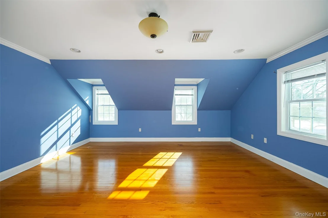 Photo of 3 Mansion Drive