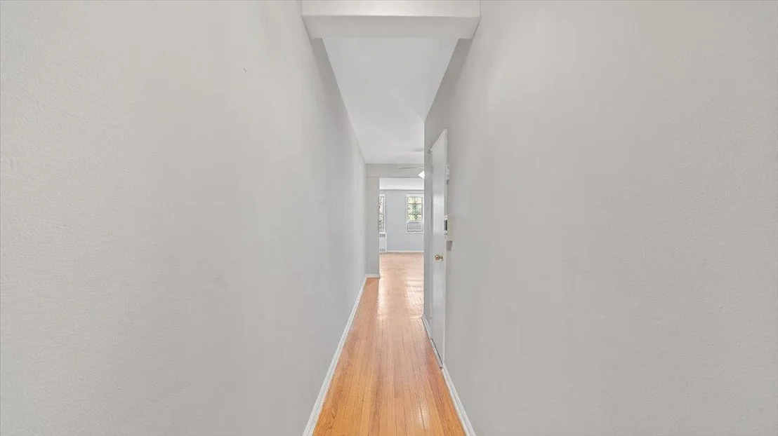 Photo of Unit B52 at 754 Bronx River Road