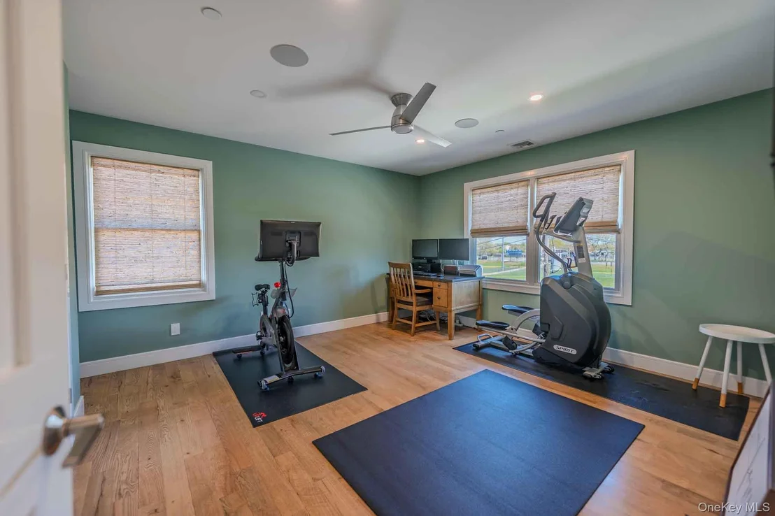 Photo of 3810 Greentree Drive