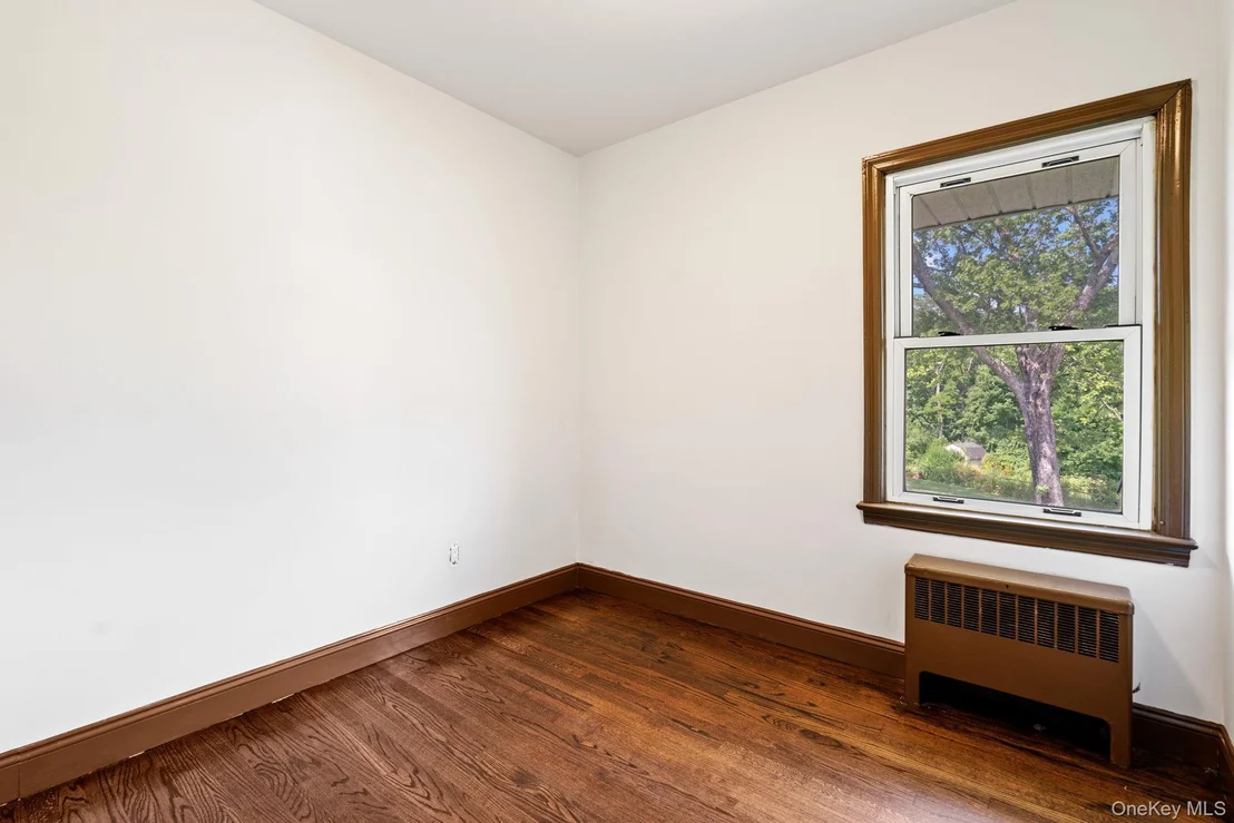Photo of 601 Lakeside Road
