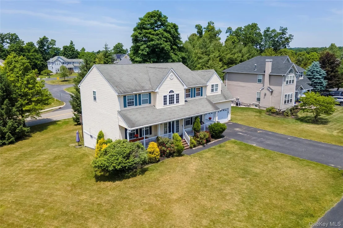 Photo of 8 Cedardale Loop