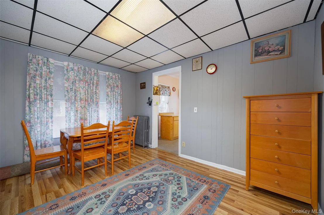 Photo of 42 Oak Street