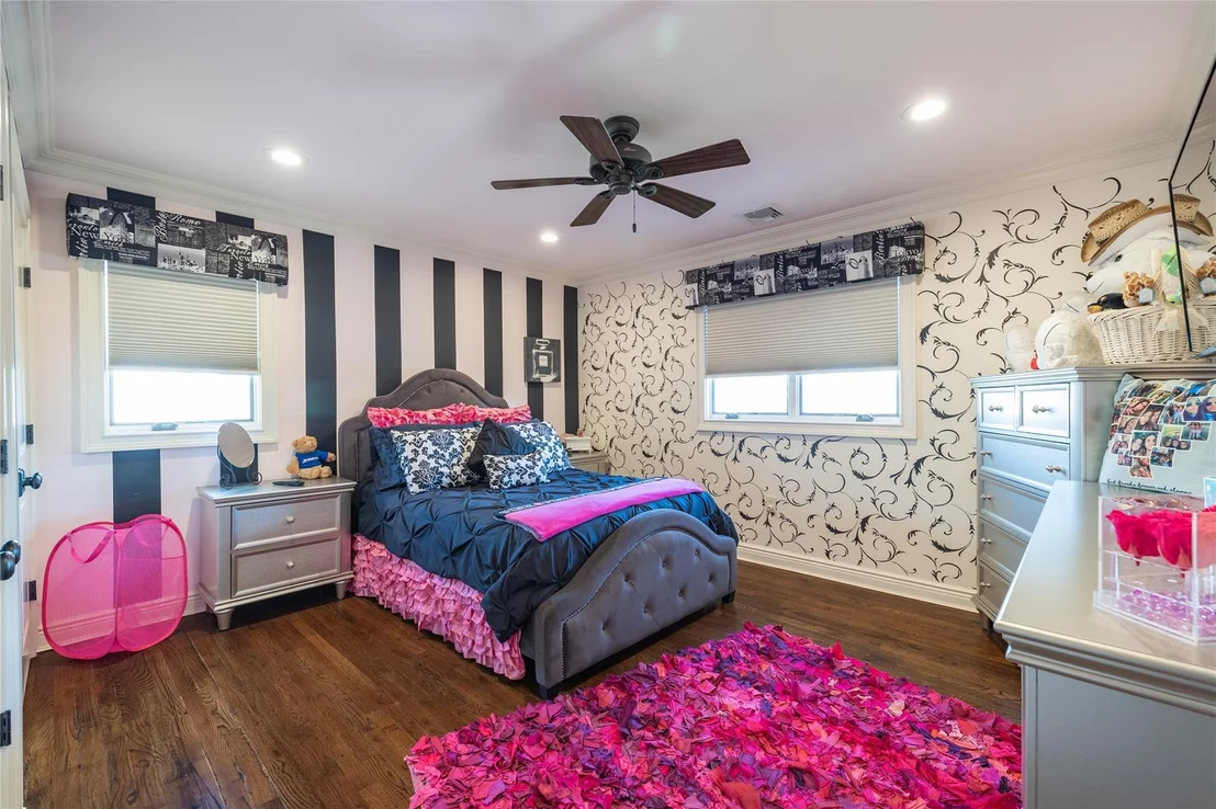 Photo of 3844 Carrel Boulevard