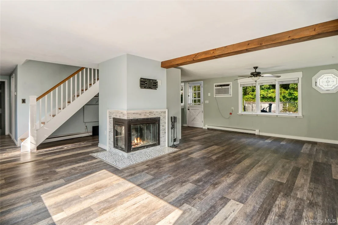 Photo of 21 Hackberry Lane