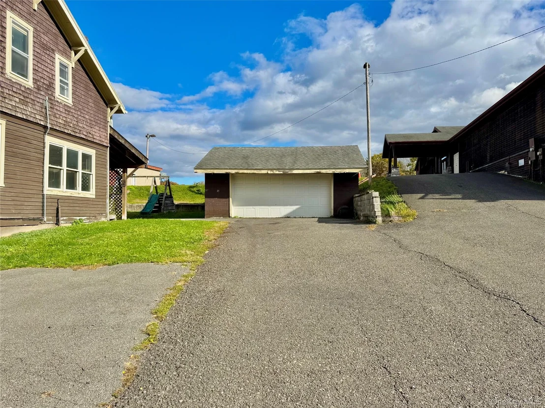 Photo of 8 Forest Hills Avenue