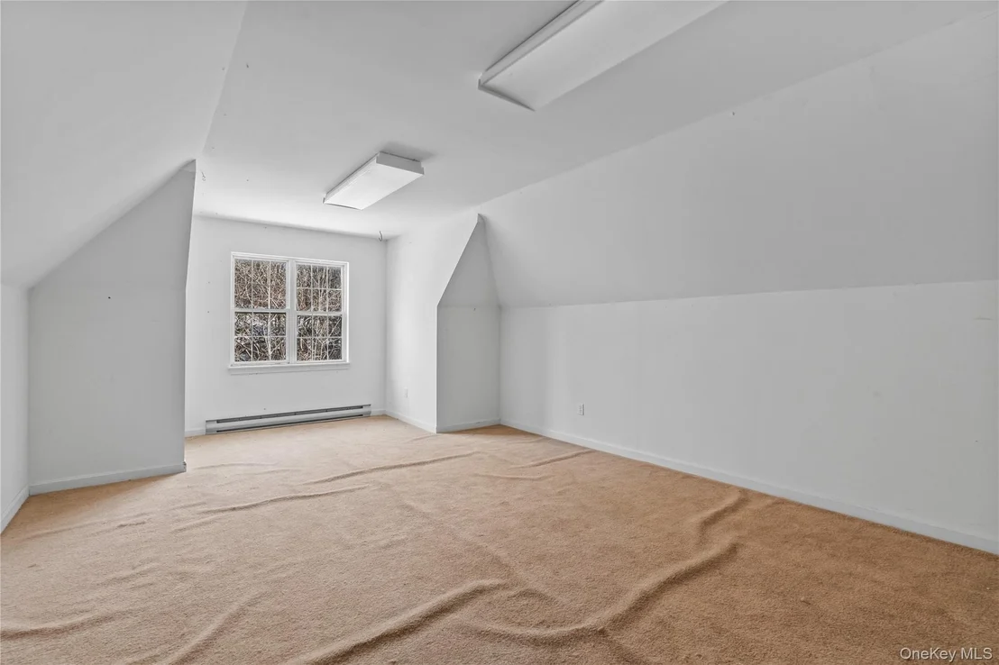 Photo of 2 Bridle Way
