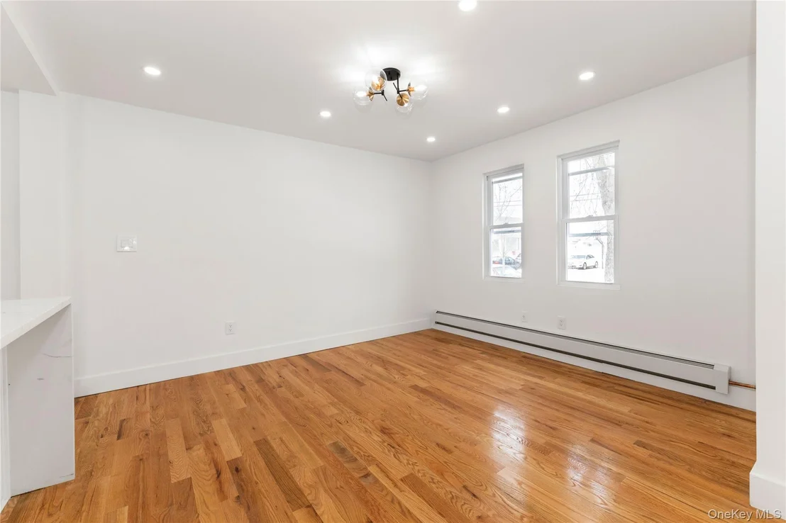 Photo of 67 Ellison Avenue