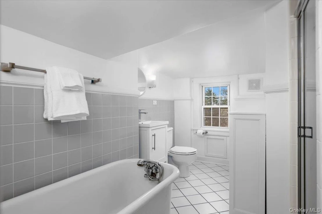 Photo of 115 Cliff Avenue