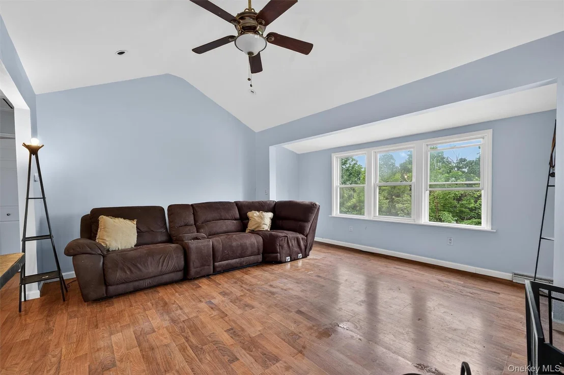 Photo of 15 Claremont Trail