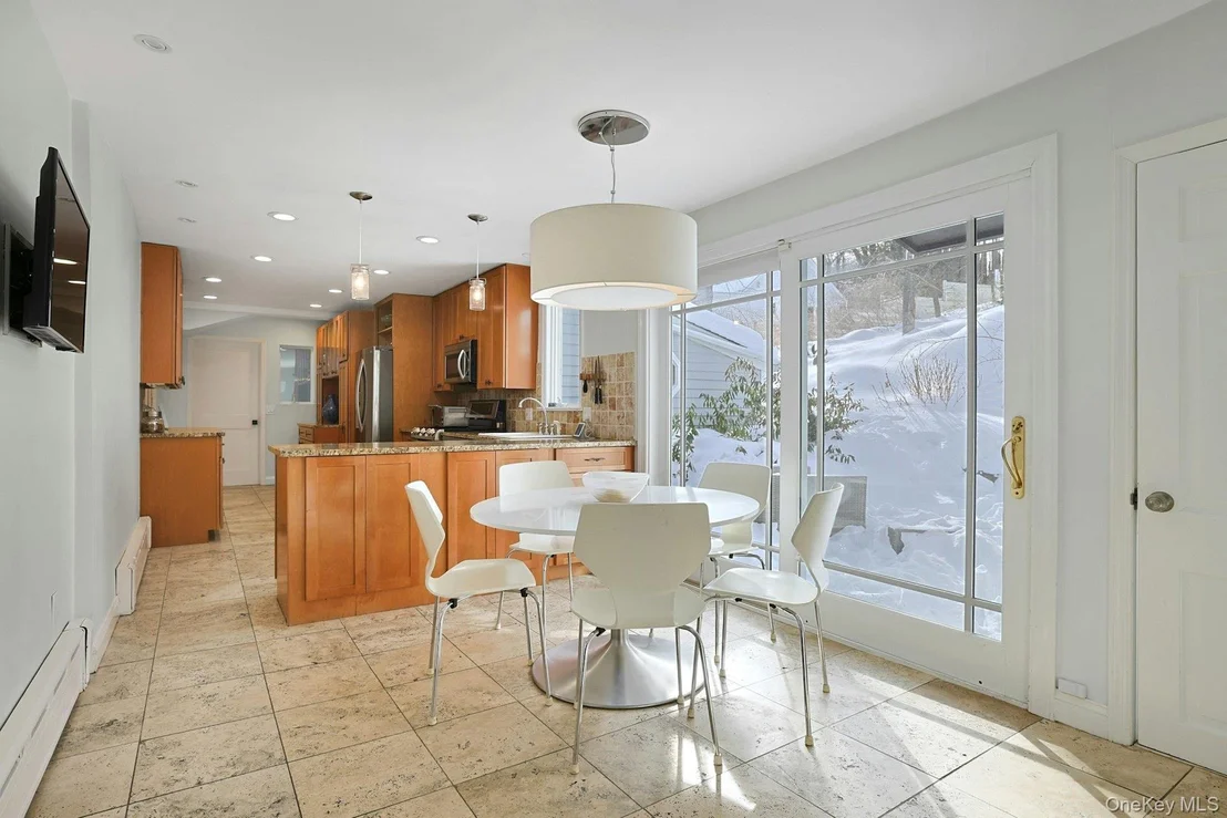 Photo of 8 Old Roaring Brook Road