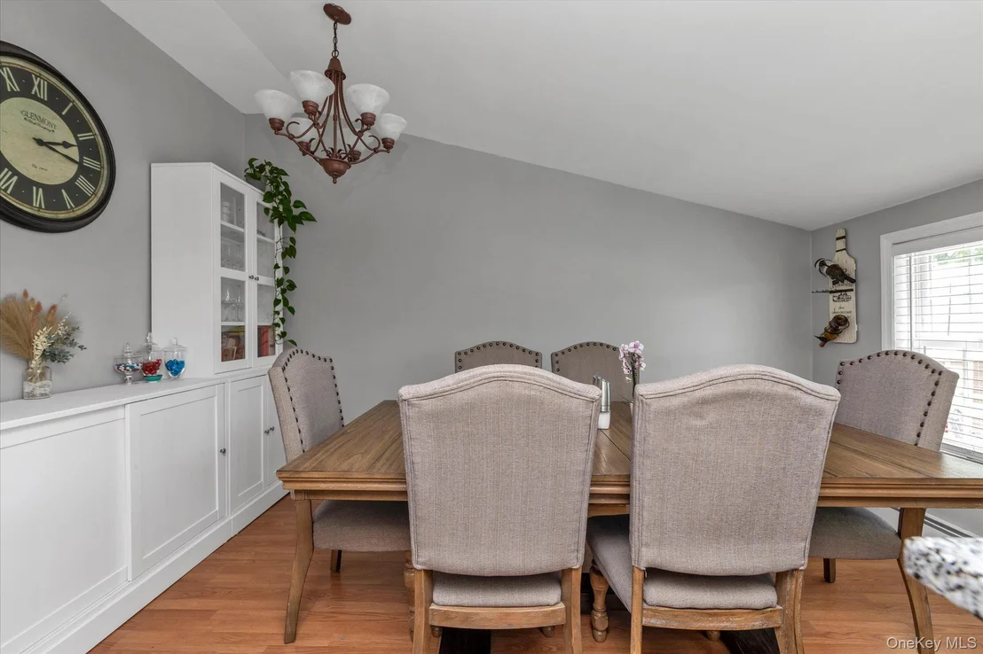 Photo of 64 Kobb Boulevard