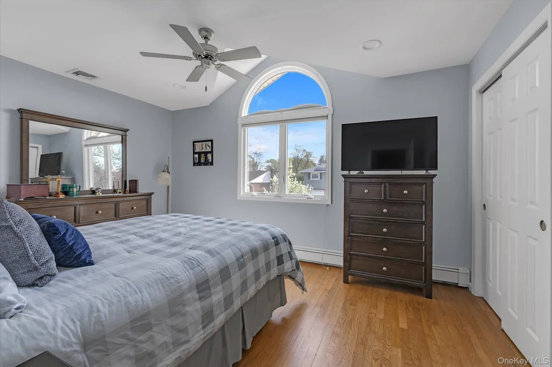 Photo of 340 Woodbridge Lane