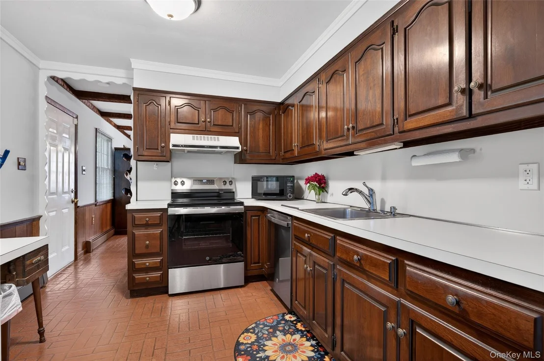 Photo of 261 Wright Avenue