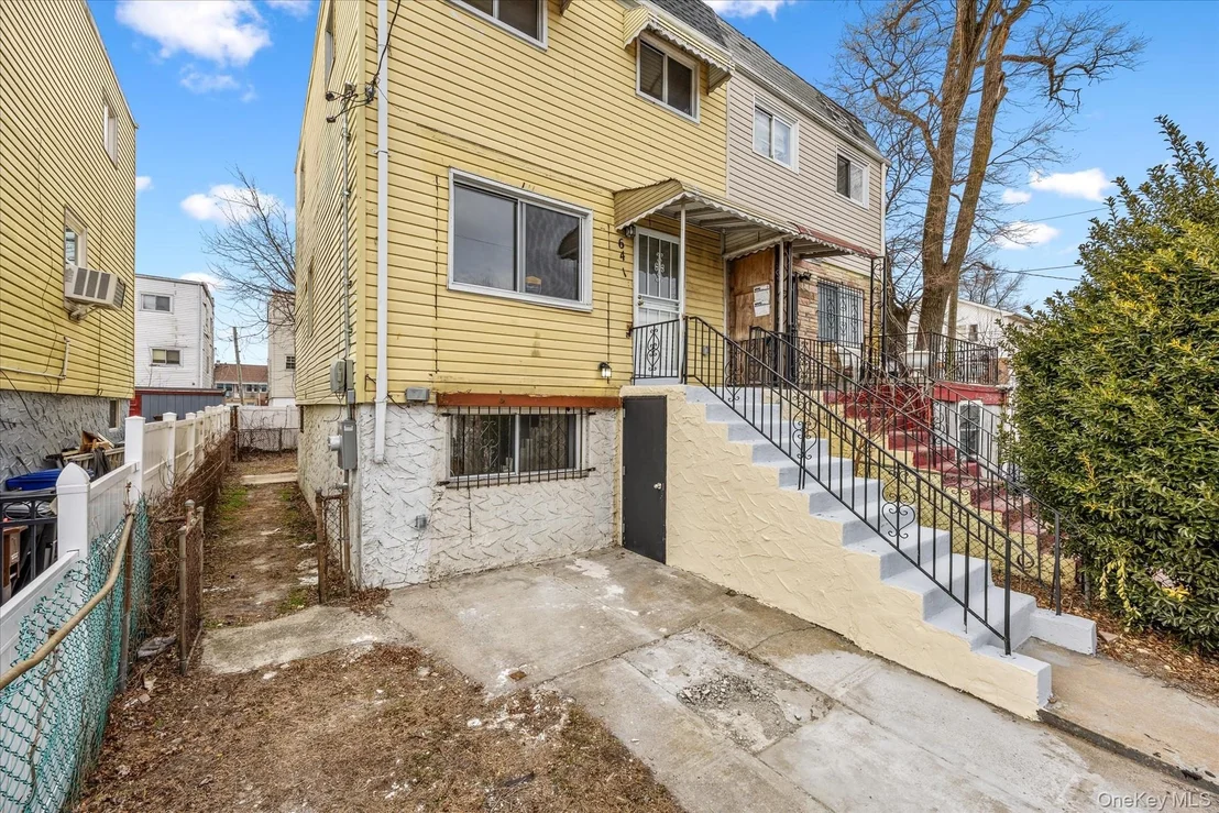 Photo of 641 Beach 65th Street