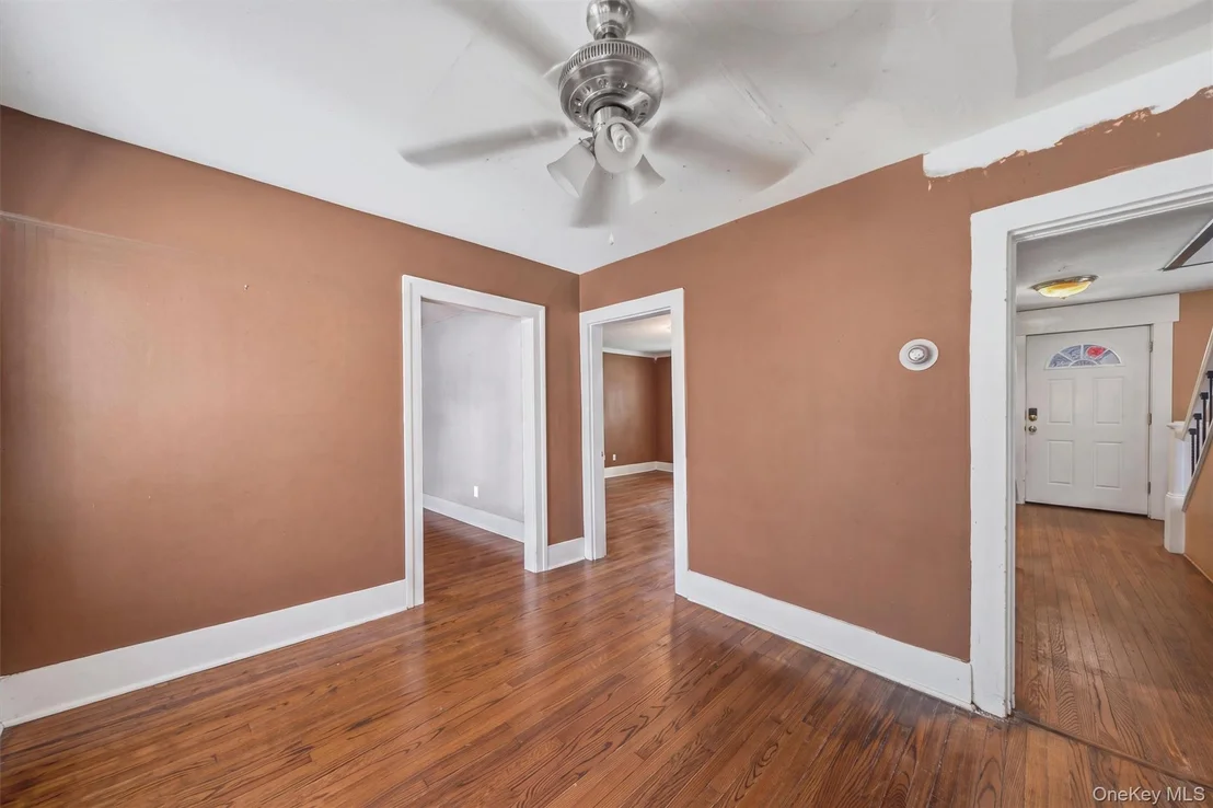 Photo of 10 Dutchess Avenue
