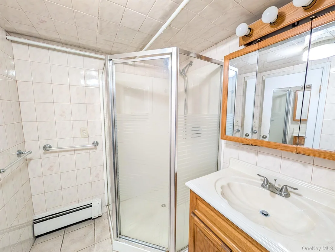 Photo of 28 Jonas Boulevard