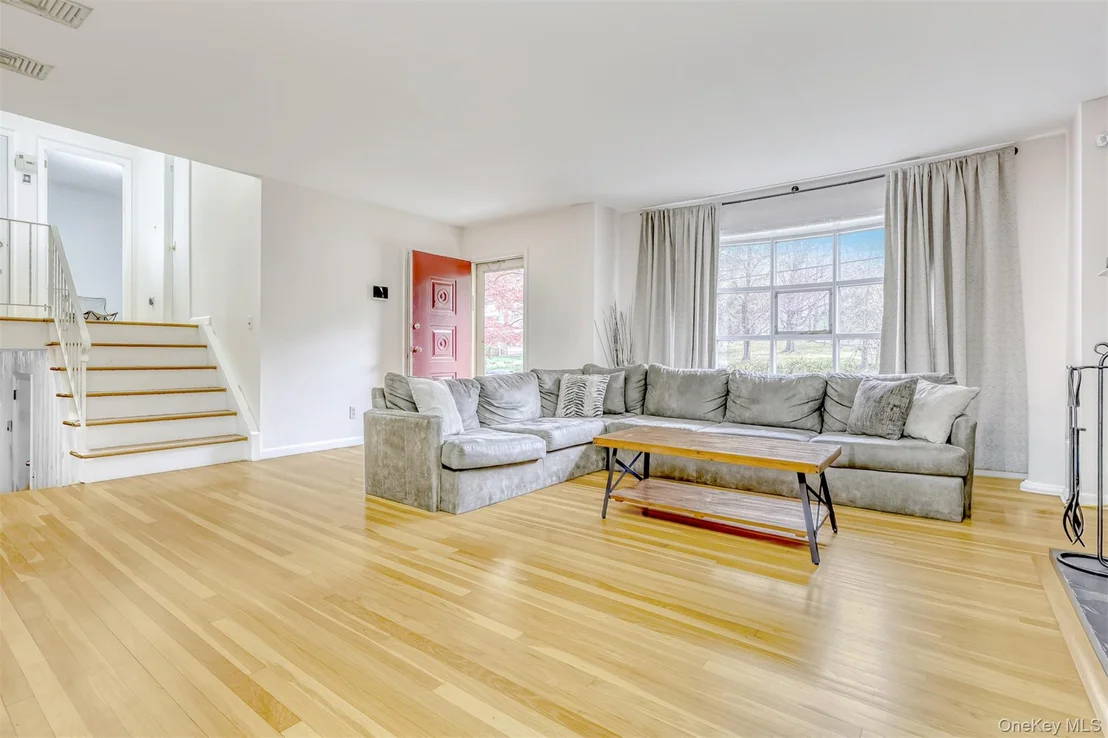Photo of 26 River Road