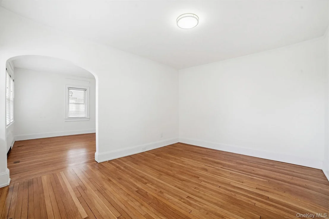 Photo of 42 Beverly Road