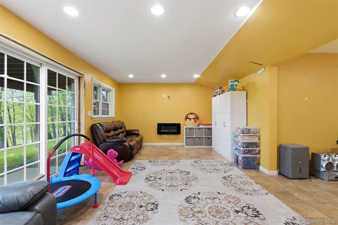 Photo of 105 Hempstead Road